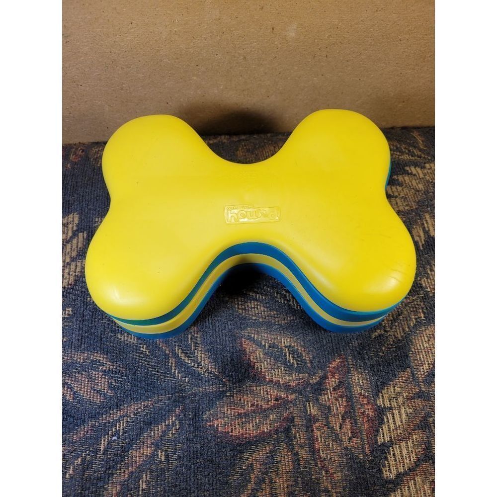 Outward Hound Nina Ottosson Dog Tornado Blue/Yellow Puzzle Game Pet Treat Toy